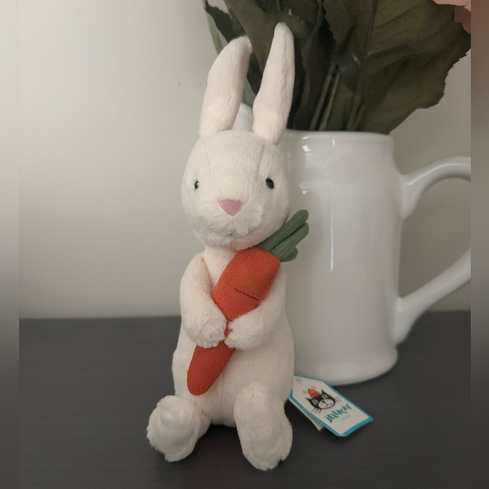 Jellycat Bobbi Bunny with Carrot